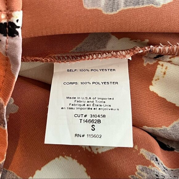 🎄Lush Abstract Wrap Style Tie Waist Sleeveless Top - Picture 8 of 11